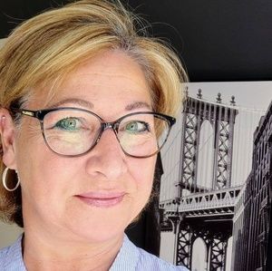 Meet your Posher, Caroline